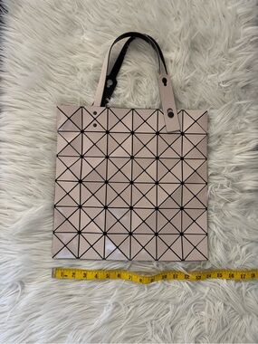 Bao Bao Style Geometric beige Tote Bag